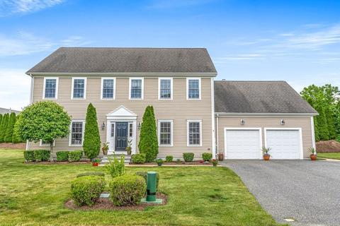 8 Rons Way, Framingham, MA 01701