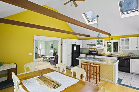 497 E Main St, Avon, MA 02322 photo 8