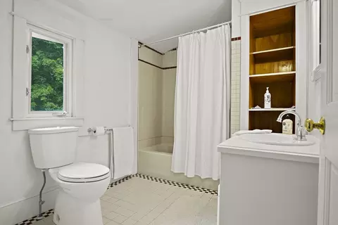 497 E Main St, Avon, MA 02322 photo 22