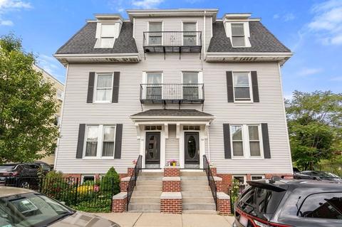 552 E 4th St #6A, Boston, MA 02127