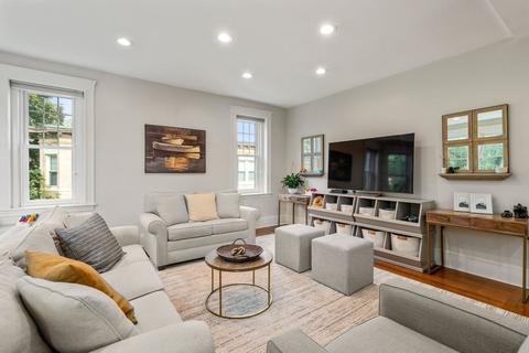62 Dwight St #5, Brookline, MA 02446 photo 8