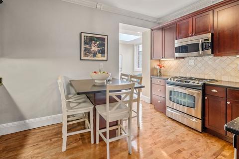 62 Dwight St #5, Brookline, MA 02446 photo 13