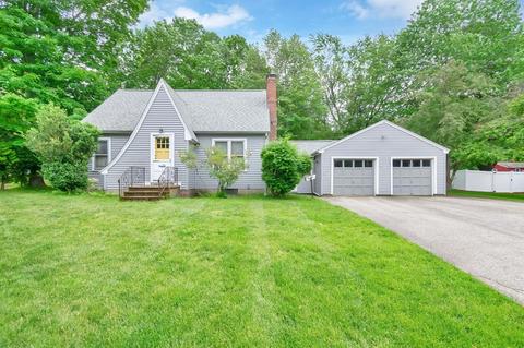 69 West St, Paxton, MA 01612