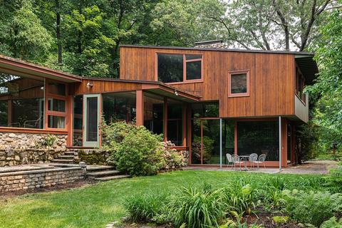 15 Snake Hill Rd, Belmont, MA 02478