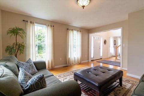 43 Plain St, Dedham, MA 02026 photo 8