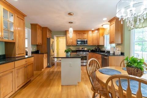 43 Plain St, Dedham, MA 02026 photo 11