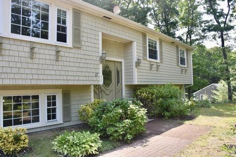 27 Yale Ave, Plymouth, MA 02360