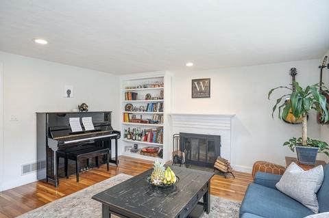 3 Webb Rd, Sharon, MA 02067 photo 4