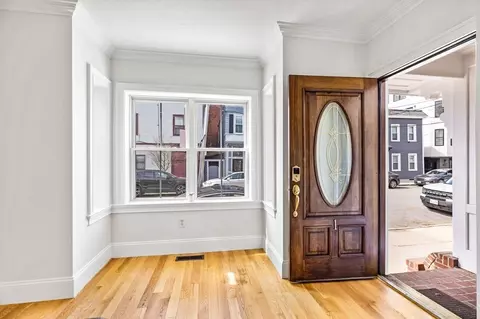 808 E Third St #1, Boston, MA 02127