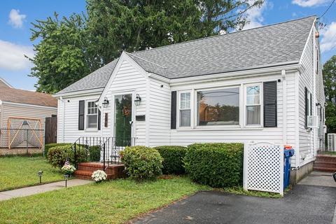 299 Tarkiln Hill Rd, New Bedford, MA 02745