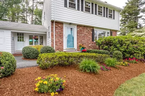 7 Lillian Rd, Canton, MA 02021 photo 2