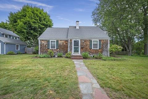 24 Hereford Rd, Marblehead, MA 01945