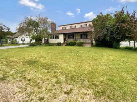 57 Stephen Ave, Dracut, MA 01826