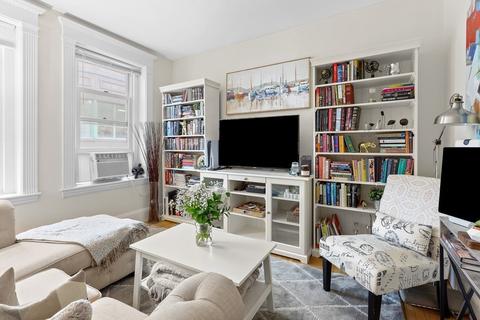 8 Garrison St #601, Boston, MA 02116