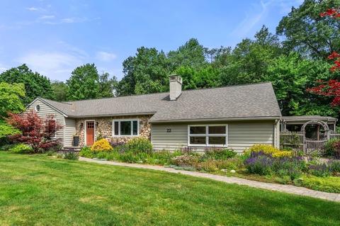 22 Blackmer Rd, Sudbury, MA 01776
