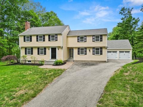 104 Perkins Row, Topsfield, MA 01983