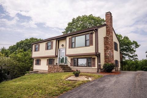 21 Honeysuckle Rd, Gloucester, MA 01930