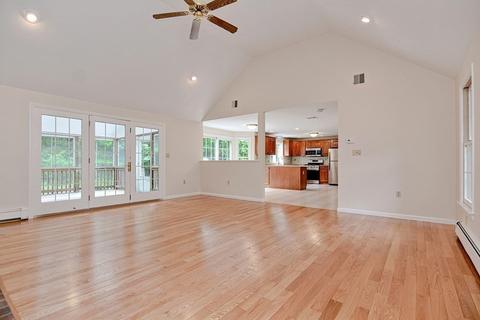 3 Dixons Path, Foxboro, MA 02035 photo 5