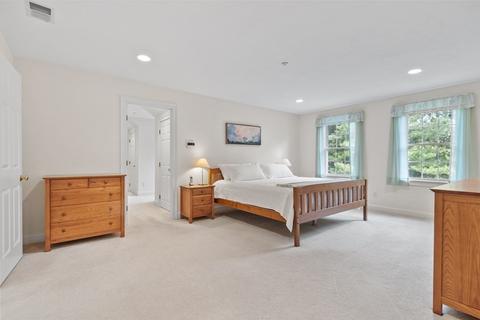 5 Mountainview Dr, Framingham, MA 01701 photo 22