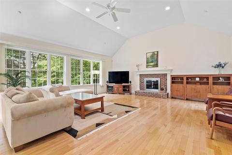 5 Mountainview Dr, Framingham, MA 01701 photo 11