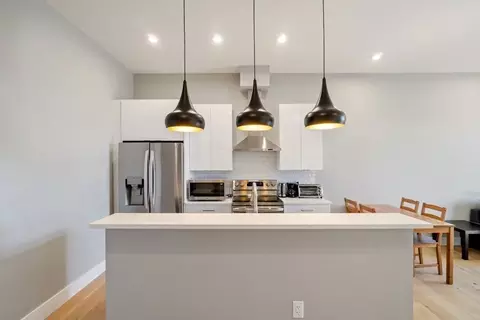 240 Mystic Ave #310, Somerville, MA 02145