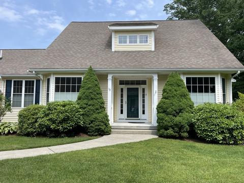 79 Braeburn Ln #79, Ashland, MA 01721