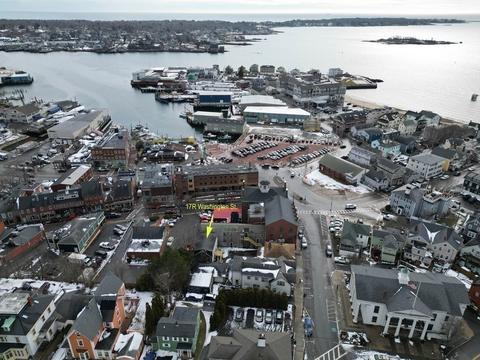 7 Washington St # r, Gloucester, MA 01930 photo 3