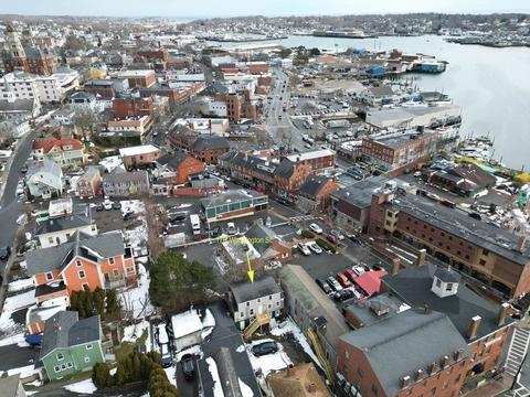 7 Washington St # r, Gloucester, MA 01930