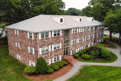 47 Edgelawn Ave #7, North Andover, MA 01845