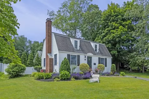 13 Bayberry Rd, Hingham, MA 02043 photo 2