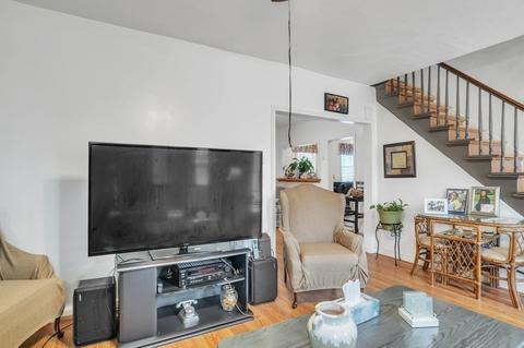 412 Saint James Ave, Springfield, MA 01109 photo 8