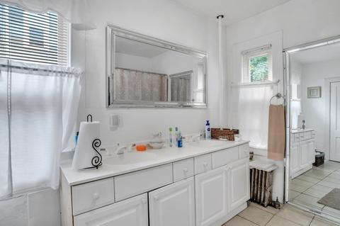 412 Saint James Ave, Springfield, MA 01109 photo 19