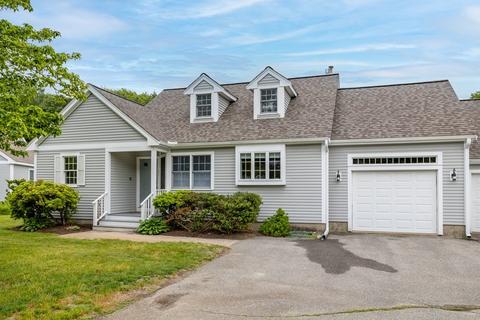 319 Stearns St #31, Carlisle, MA 01741