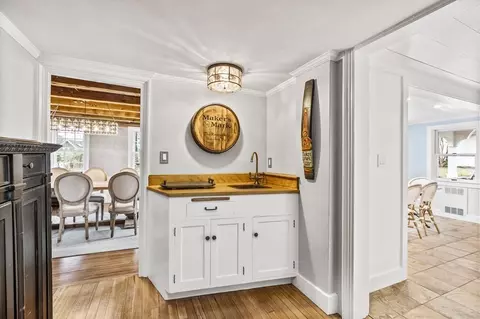 597 Main St, Hingham, MA 02043 photo 4