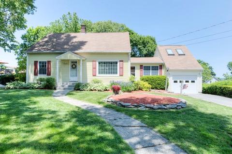 10 Linda Vista St, Worcester, MA 01603