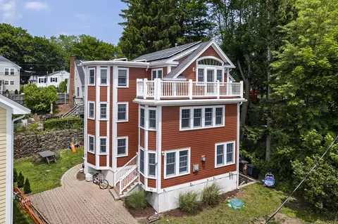 22 Hobart Ave, Beverly, MA 01915