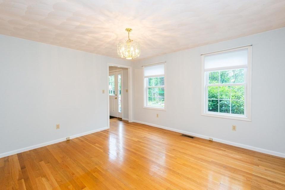  1 Rock Pond Ave, Georgetown, MA 01833 photo 11