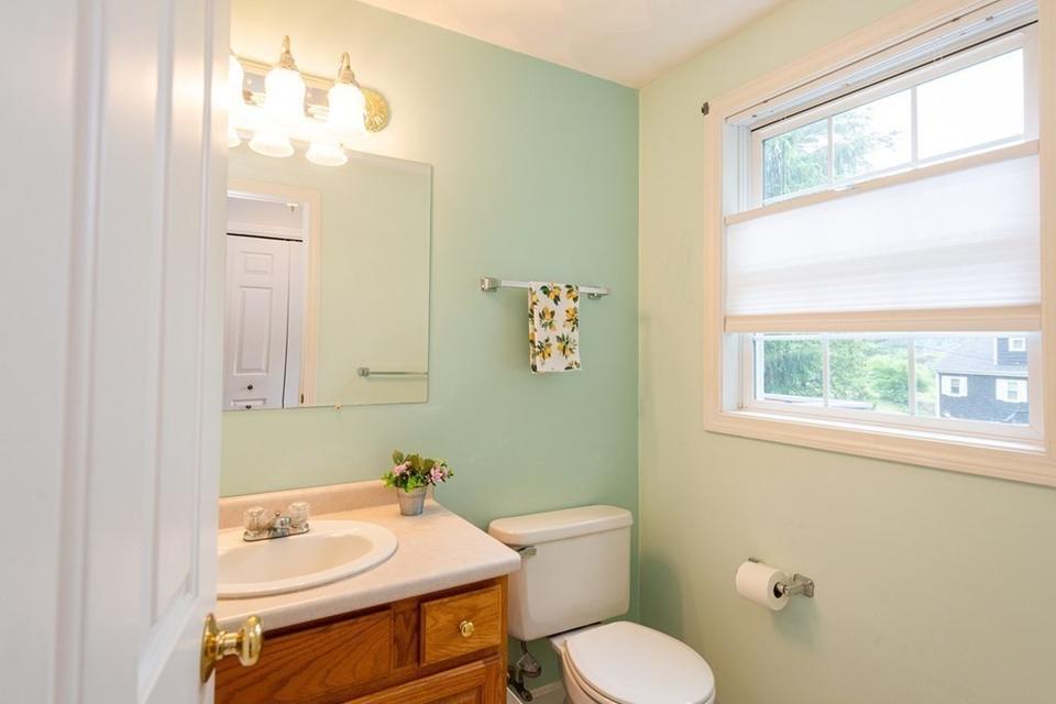  1 Rock Pond Ave, Georgetown, MA 01833 photo 16