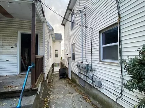 52 525 Wall St, Worcester, MA 01604 photo 3