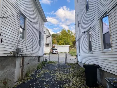 52 525 Wall St, Worcester, MA 01604 photo 4
