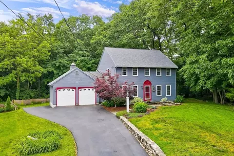 94 Colburn Rd, Reading, MA 01867