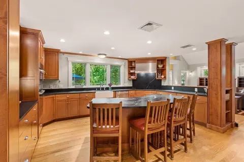 17 Boyles St, Beverly, MA 01915 photo 11