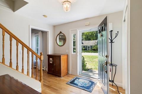 8 Scotland St, Hingham, MA 02043 photo 7