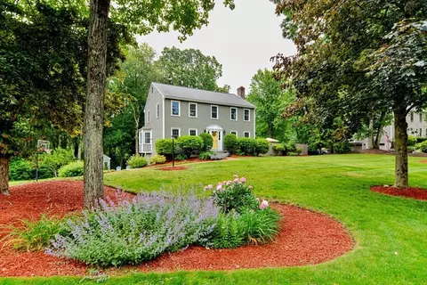 4 Angelo Way, Franklin, MA 02038