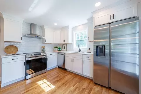 259 Plain, Millis, MA 02054 photo 14