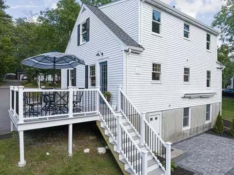 259 Plain, Millis, MA 02054 photo 2