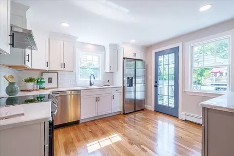 259 Plain, Millis, MA 02054 photo 15