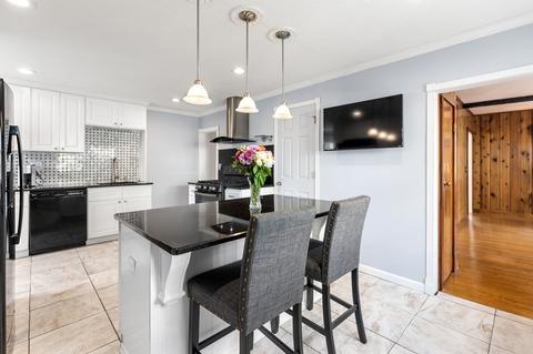 44 King St, Westfield, MA 01085 photo 4