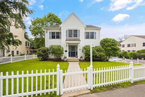 199 Hunnewell St, Needham, MA 02494