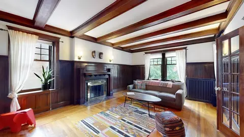 50 Garrison Rd #2, Brookline, MA 02445